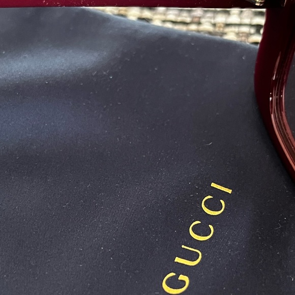 Gucci sunglasses in burgundy - Picture 5 of 8